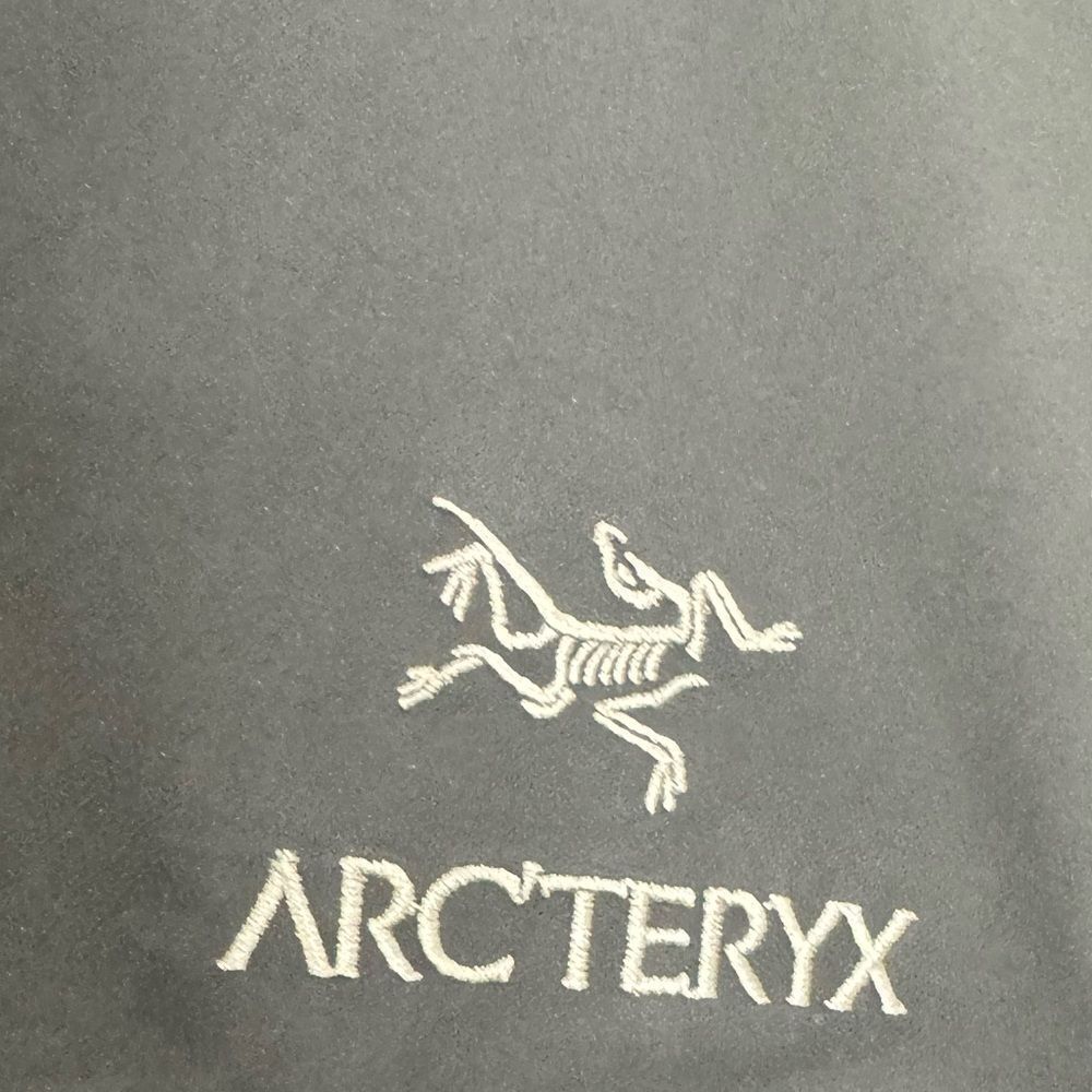 Arc'Teryx GoreTex Pro Shell Theta AR Black Jacket - Picture 3 of 11